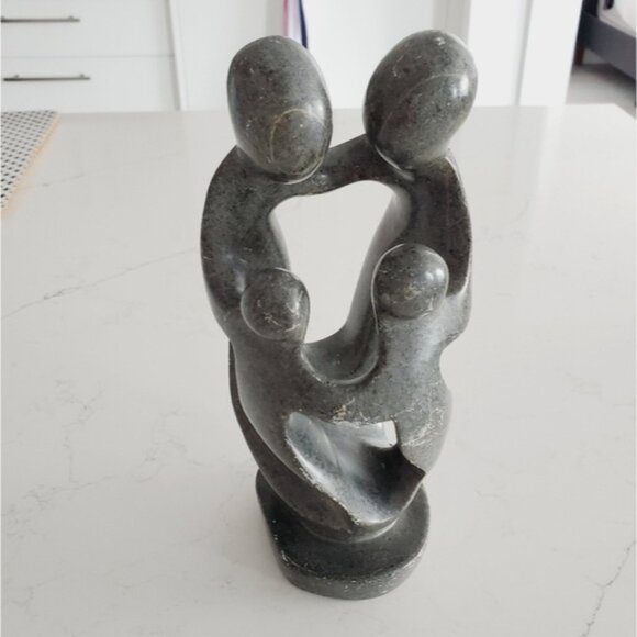 African Shona Carved Serpentine Soap Stone Sculpture Zimbabwe Family of 4 Kenya - Picture 1 of 6
